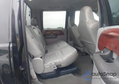 2006 Ford F250 Super Duty из США, поврежденный, VIN 1FTSW21P36EA64169